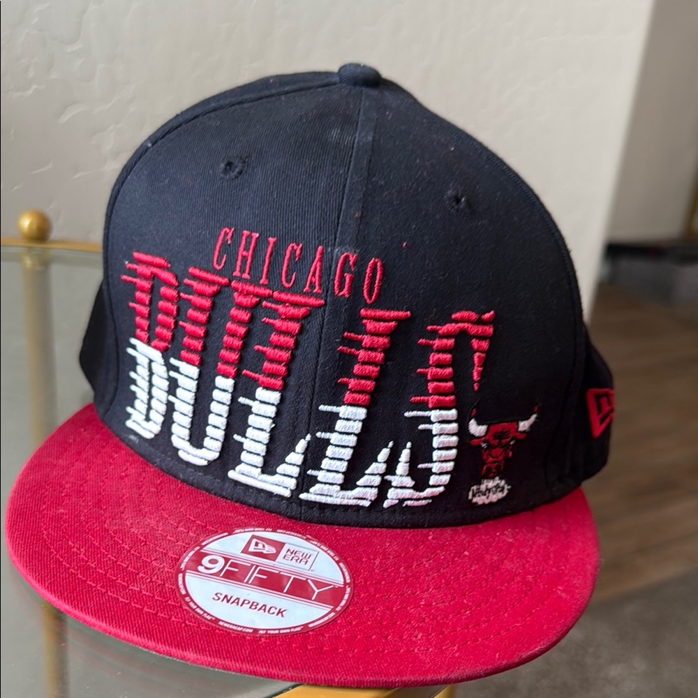 New Era Chicago Bulls Black and Red Snapback Hat